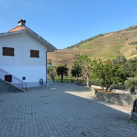 Pensjonat Casa Da Amendoeira Covelinhas Peso da Régua
