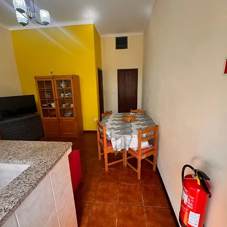 Gasthuis Casa Da Amendoeira Covelinhas 4*