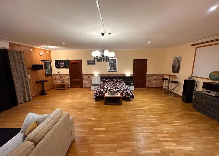 Guest house Casa Da Amendoeira Covelinhas 4*