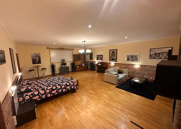 Casa Da Amendoeira Covelinhas 4* Peso da Régua