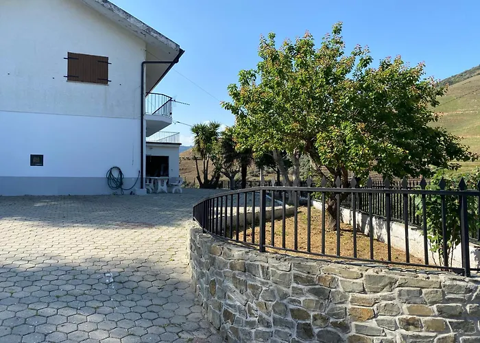 Casa Da Amendoeira Covelinhas Guest house
